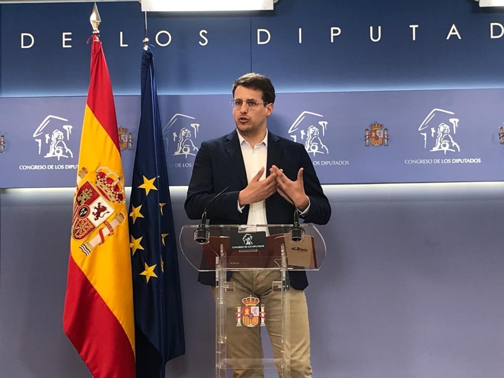 93fc595d-4544-4e45-a4b9-001fb9f04852