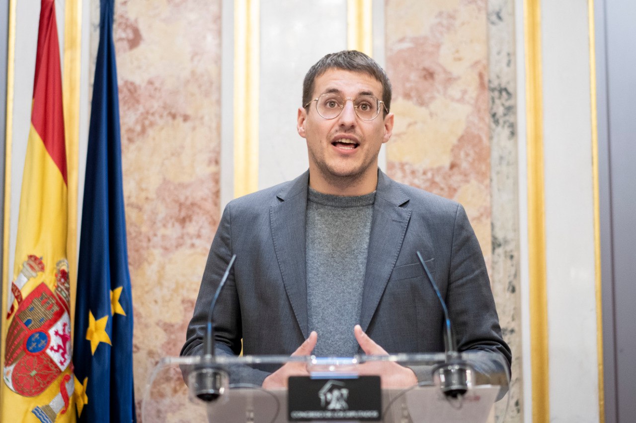 28414840-20fa-4d17-a82d-e8c1bd29fb19